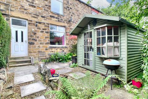 2 bedroom terraced house to rent, South View Birstall, Batley