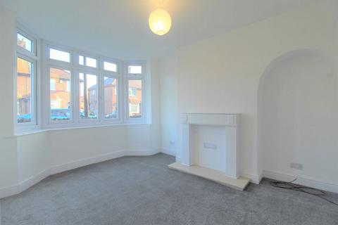 3 bedroom semi-detached house to rent, Ashfield Avenue, Beeston Rylands, NG9 1PY