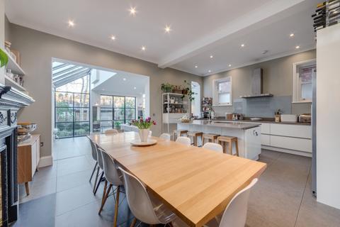 22 Keyes Road, London, NW2 3XA