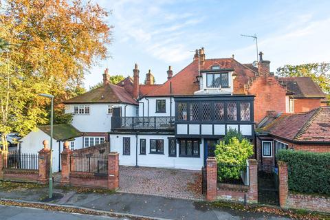 5 bedroom house for sale, Mayfield Road, Weybridge, KT13