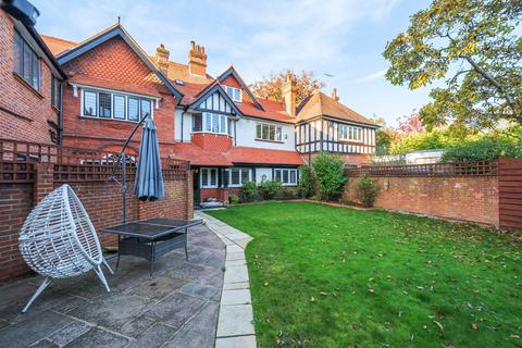 5 bedroom house for sale, Mayfield Road, Weybridge, KT13