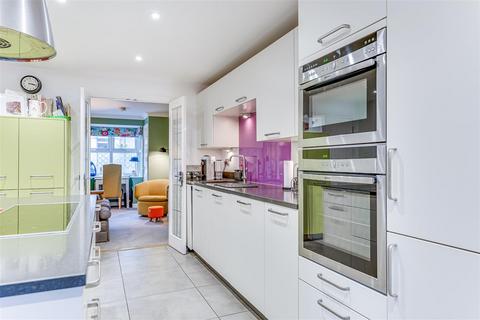12 Allard Way, Saffron Walden, CB11 3GP