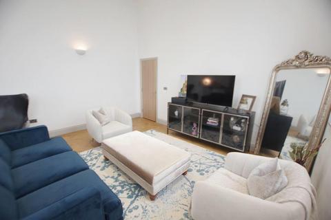 2 bedroom apartment to rent, Stainland Road, Stainland, Halifax