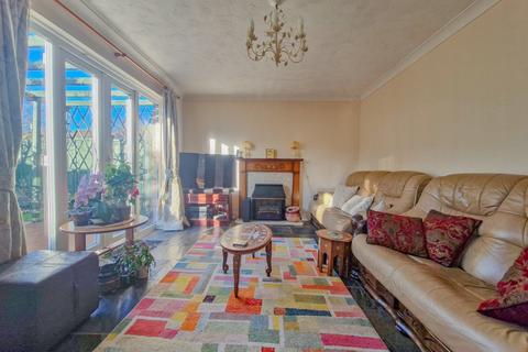 4 bedroom detached house for sale, Priestley Way, Burnham-On-Sea, Somerset, TA8