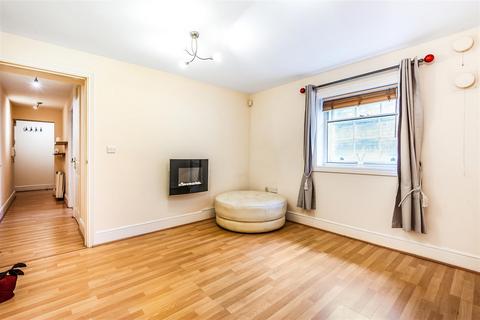 2 bedroom apartment to rent, Ashford Road, Maidstone