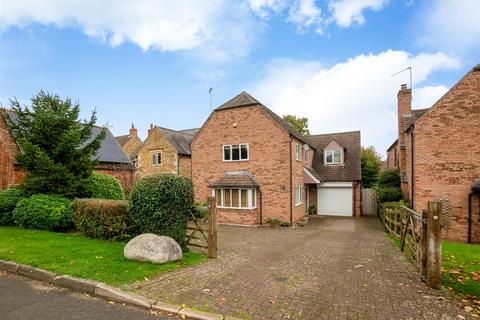 4 bedroom detached house for sale, Armscote Road, Tredington, Shipston-on-Stour