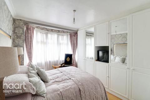 3 bedroom end of terrace house for sale, Ferney Road, Barnet