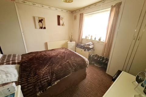11 Coniston Grove, Ashton-under-lyne, OL7 9EN