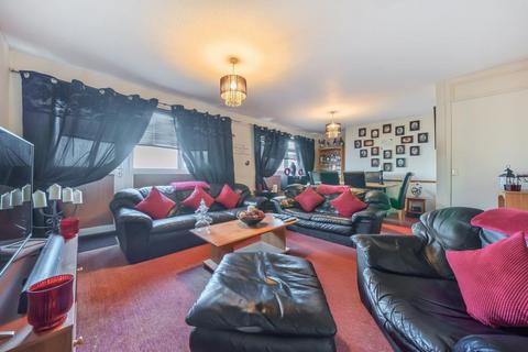 4 bedroom end of terrace house for sale, Ambrosden,  Oxfordshire,  OX25