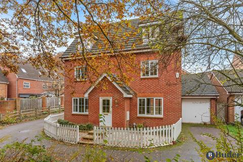 5 bedroom detached house for sale, Quantock Close, Stevenage