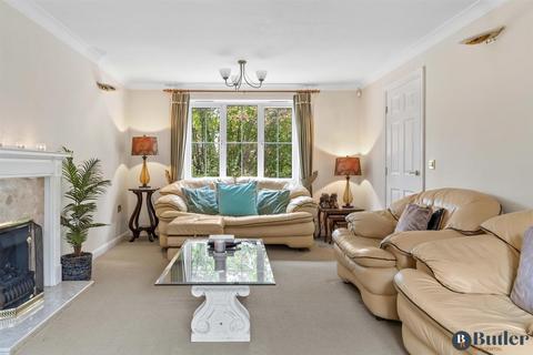 5 bedroom detached house for sale, Quantock Close, Stevenage