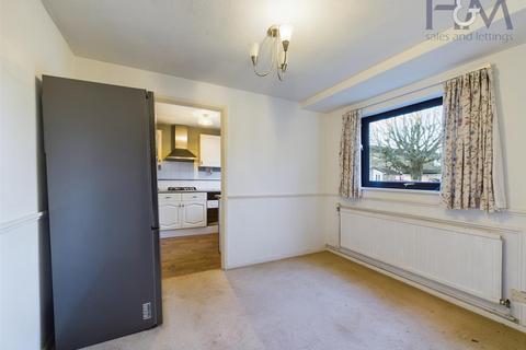 3 bedroom semi-detached house for sale, Blenheim Way, Stevenage