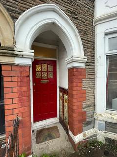 1 bedroom property to rent, 76 Manor Street, Cardiff, CF14