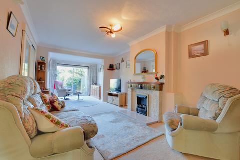 2 bedroom semi-detached bungalow for sale, Wentworth Meadows, Maldon, Essex, CM9