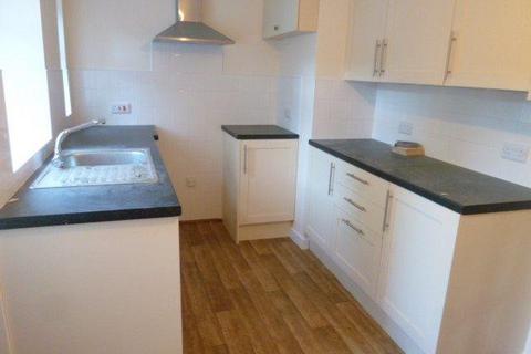 3 bedroom terraced house to rent, Weatherley Street, Seahouses, Northumberland