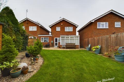 3 bedroom detached house for sale, Ramworth Way, Aylesbury