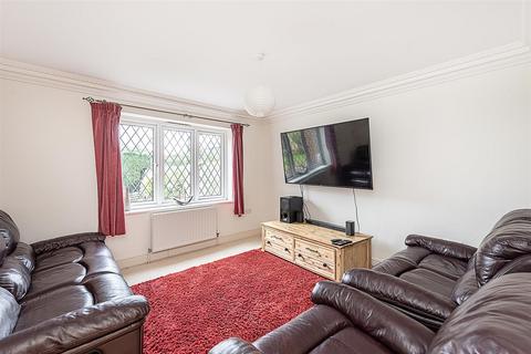 5 bedroom detached house for sale, Redfield Close, off Lybury Lane, St. Albans