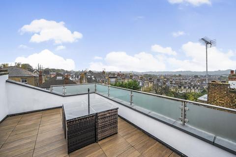 4 bedroom flat for sale, Ferme Park Road, Crouch End