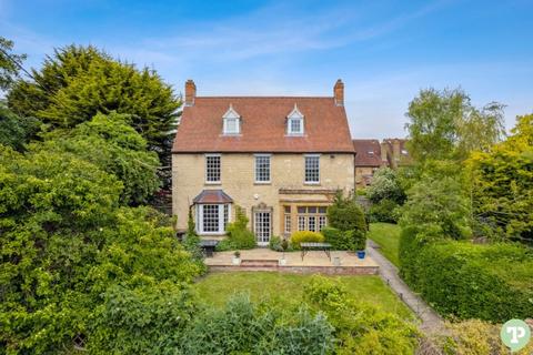 3 bedroom detached house to rent, Church Road, Wheatley, OX33