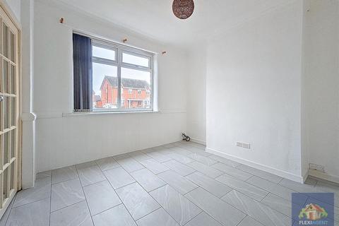 2 bedroom house to rent, Broome Road, Southport PR8