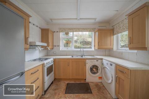 40 Brown Edge Road, Buxton, SK17 7AG