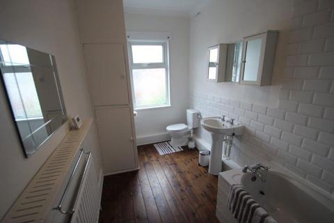 2 bedroom terraced house to rent, Ripon Street, Leicester