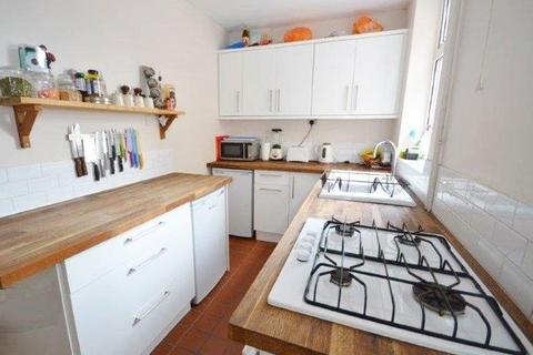 2 bedroom terraced house to rent, Ripon Street, Leicester