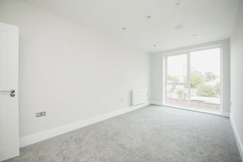 3 bedroom apartment to rent, Gascoigne Road , Barking IG11