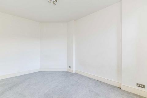 1 bedroom flat for sale, Chiswick Road, London W4