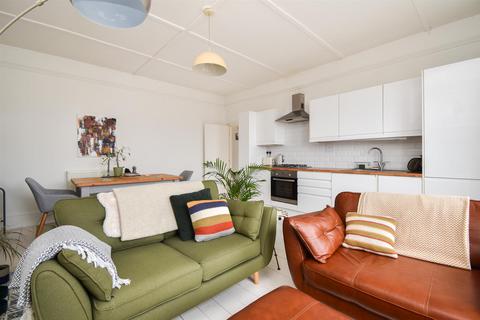 2 bedroom flat for sale, Charles Road, St. Leonards-On-Sea