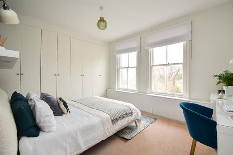 2 bedroom flat for sale, Charles Road, St. Leonards-On-Sea