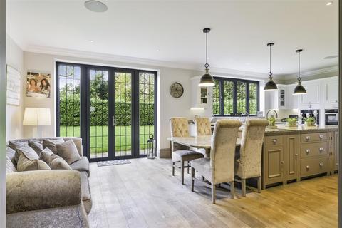 6 bedroom detached house for sale, Woodcote Park Avenue, Purley