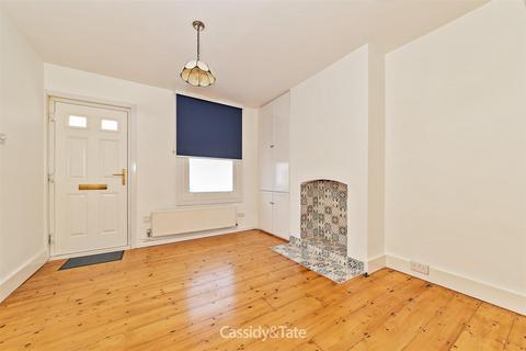 3 bedroom terraced house to rent, Arthur Road, St Albans