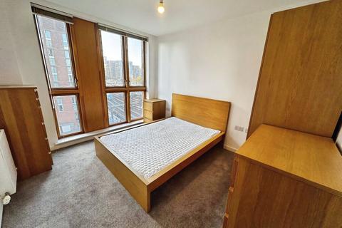 2 bedroom flat to rent, Wharf Approach, Leeds, West Yorkshire, LS1