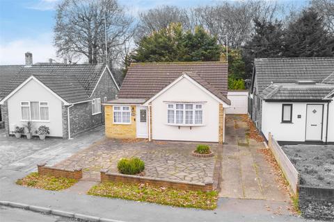 3 bedroom detached bungalow for sale, Woodland Avenue, Brentwood CM13