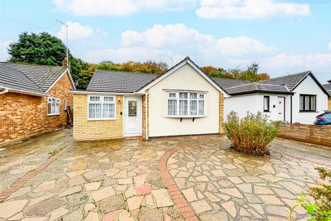 3 bedroom detached bungalow for sale, Woodland Avenue, Brentwood CM13