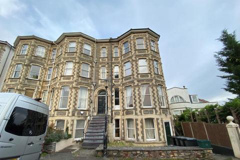 2 bedroom flat to rent, Royal York Villas, Bristol BS8