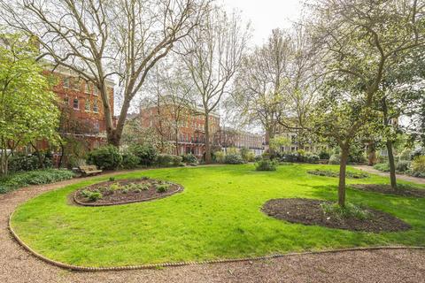 2 bedroom apartment for sale, London SW3