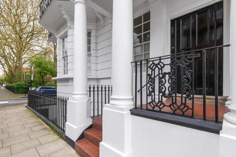 2 bedroom apartment for sale, London SW3