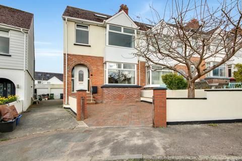 21 Ashleigh Crescent, Barnstaple, EX32 8LA