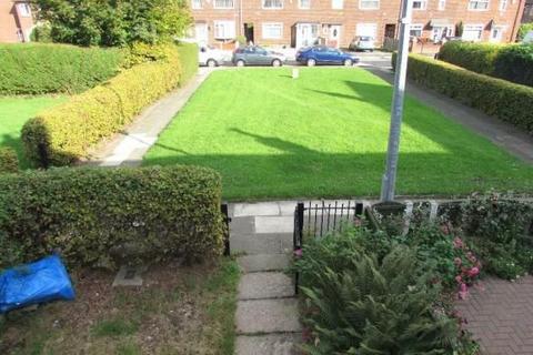 3 bedroom terraced house to rent, Swithin Road, Manchester, M22