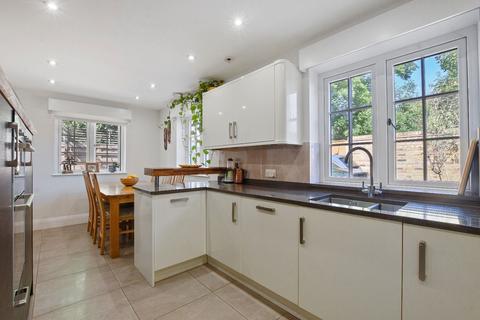 3 bedroom detached house for sale, Church Road, Watford WD17