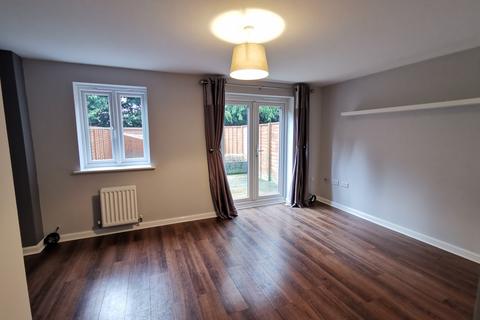 3 bedroom terraced house to rent, Pearl Brook Avenue, Stafford, ST16 3WJ