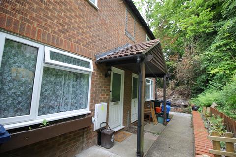 1 bedroom terraced house to rent, High Wycombe HP12