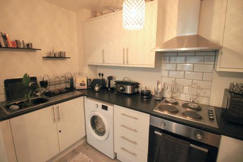 1 bedroom terraced house to rent, High Wycombe HP12