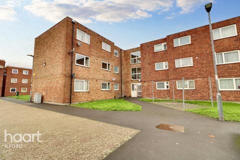 1 bedroom flat for sale, Cowbridge Lane, Barking