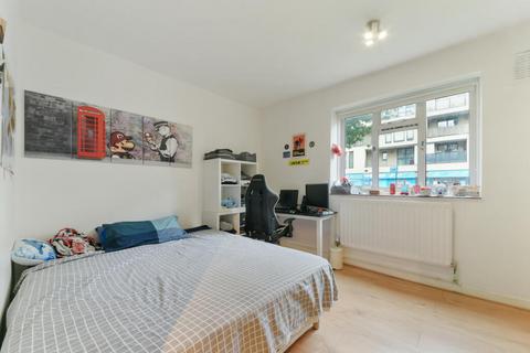 2 bedroom flat to rent, Mitcham, CR4