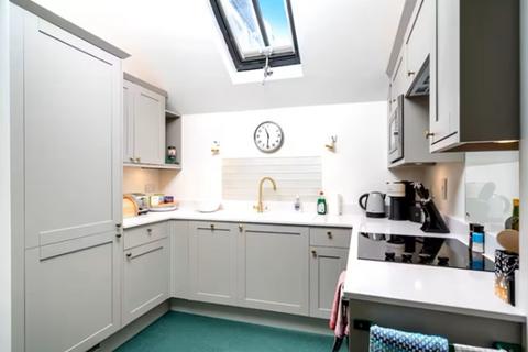 1 bedroom cottage to rent, Upper Rock Gardens Brighton BN2