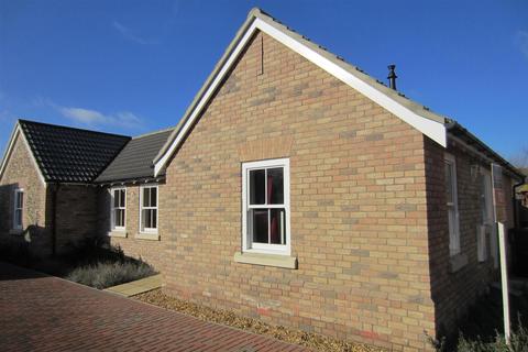 3 bedroom detached bungalow to rent, Diamond Jubilee Close, Soham CB7