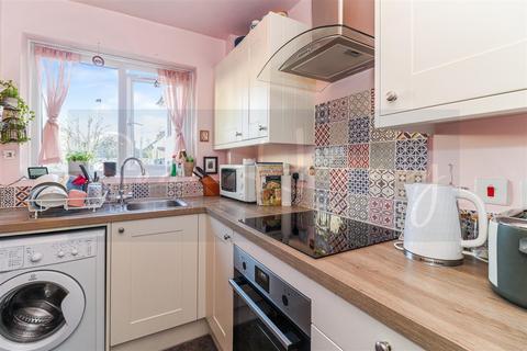 1 bedroom flat for sale, Wood Street, Barnet EN5